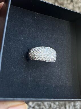 925/18K WHITEGOLD PRINCESS CUT ENGAGEMENT ring stamped size 8 #356